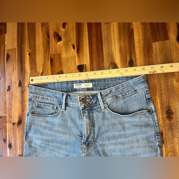 Levi Strauss Signature Gold Totally Shaping Straight Leg Jeans size 10 30X32 - Picture 4 of 13